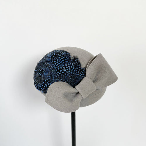 Ribbon & feathers mushroom