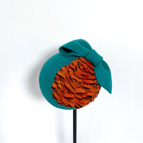 Ribbon & feathers mushroom