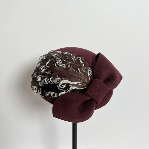 Ribbon & feathers mushroom