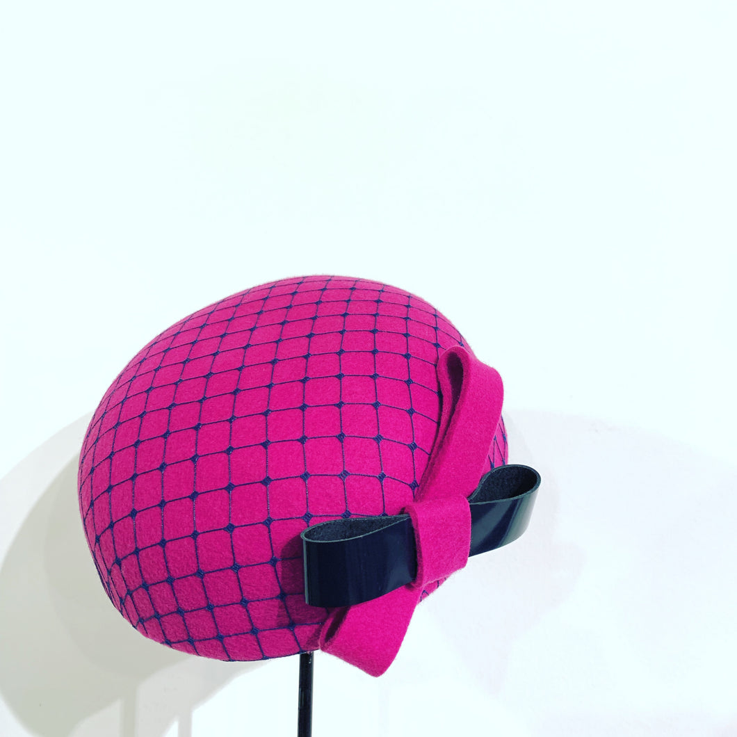 Fusha pink mini beret with veil